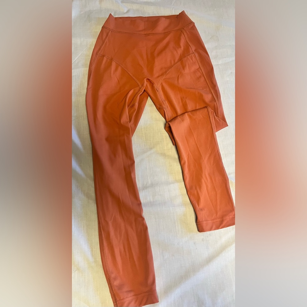 Gymshark Salmon Colored Womans Tights with Ruffle Butt in xs!